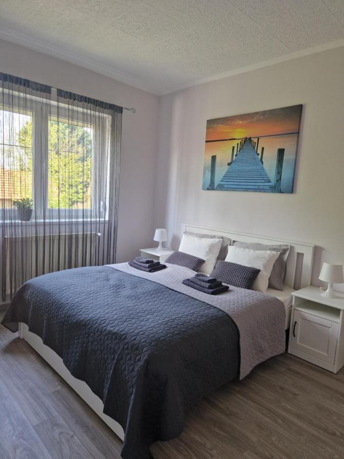 White House Apartman Budapest Esterno foto
