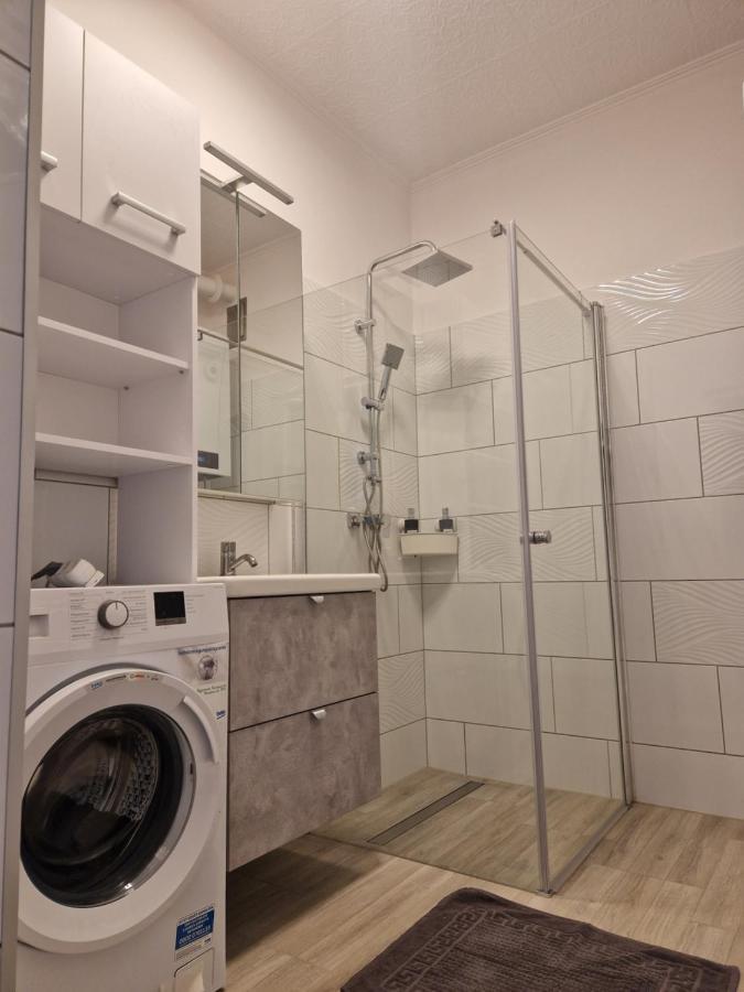 White House Apartman Budapest Esterno foto