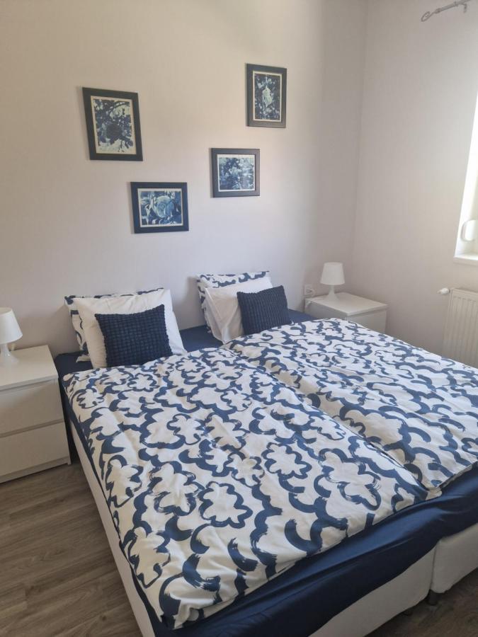White House Apartman Budapest Esterno foto