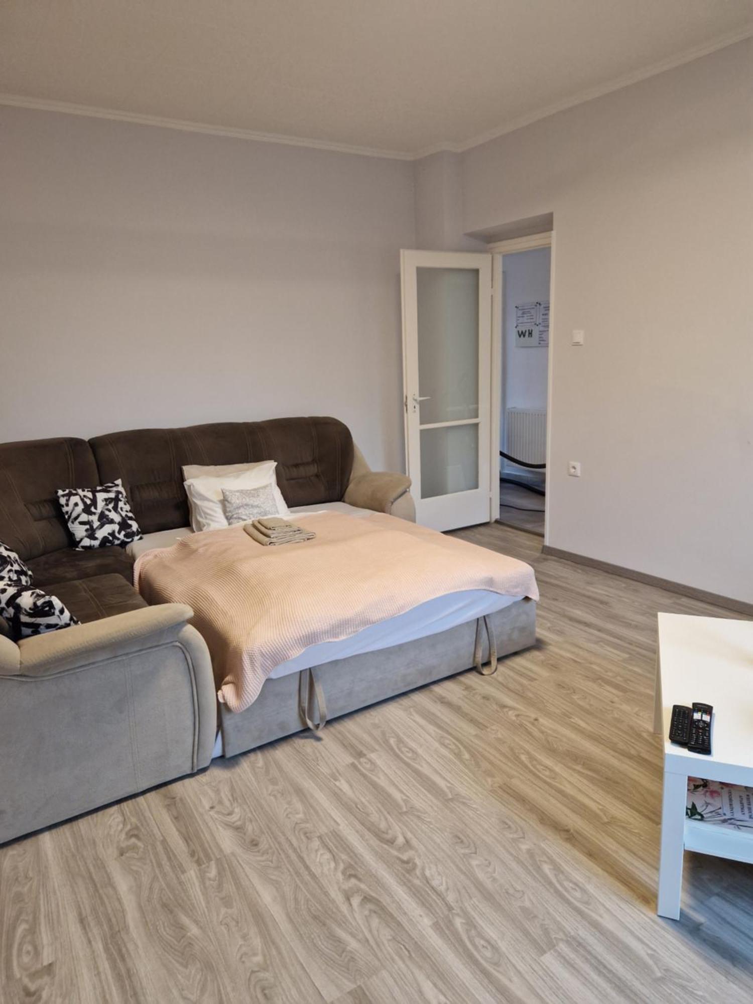 White House Apartman Budapest Esterno foto